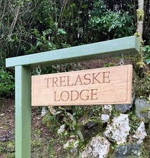 Oak House Name Sign With Border. Painted and Engraved Oak House Name Plaque