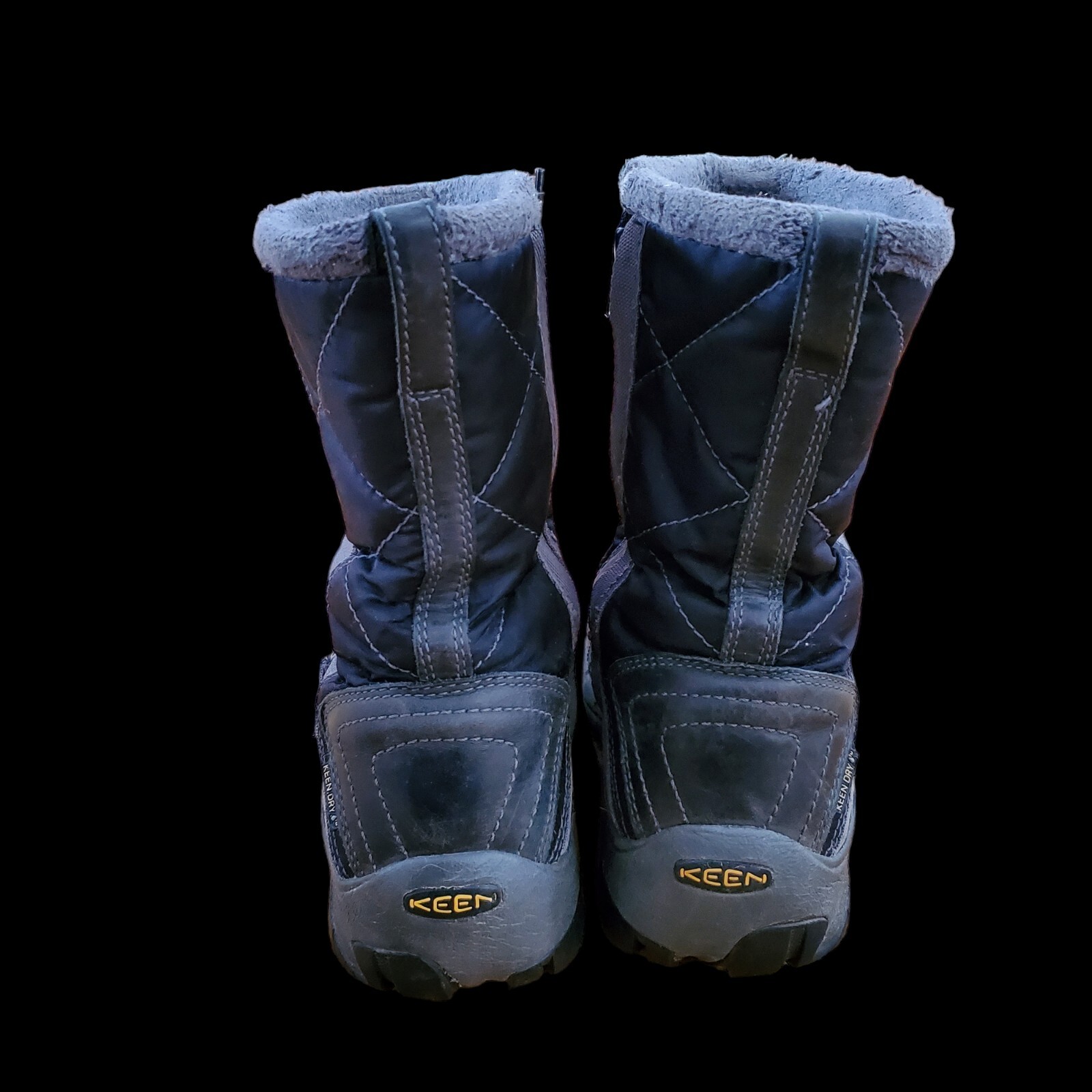 Stivali Keen Betty donna taglia 7 5 zip laterale 200 grammi isolamento nero 5278 Keen Dry