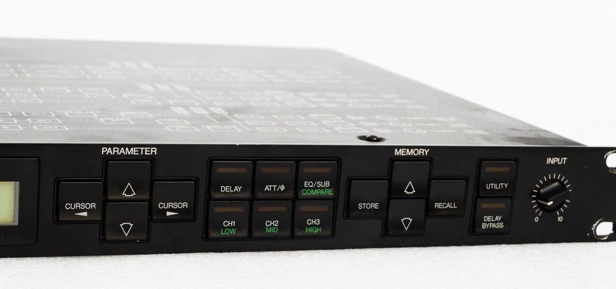 YAMAHA Ｄ1030 DIGITAL DELAY 中古品 YAMAHA MODEL D1030 PROFESSIONAL MUSIC SYSTEM DIGITAL DELAY LINE