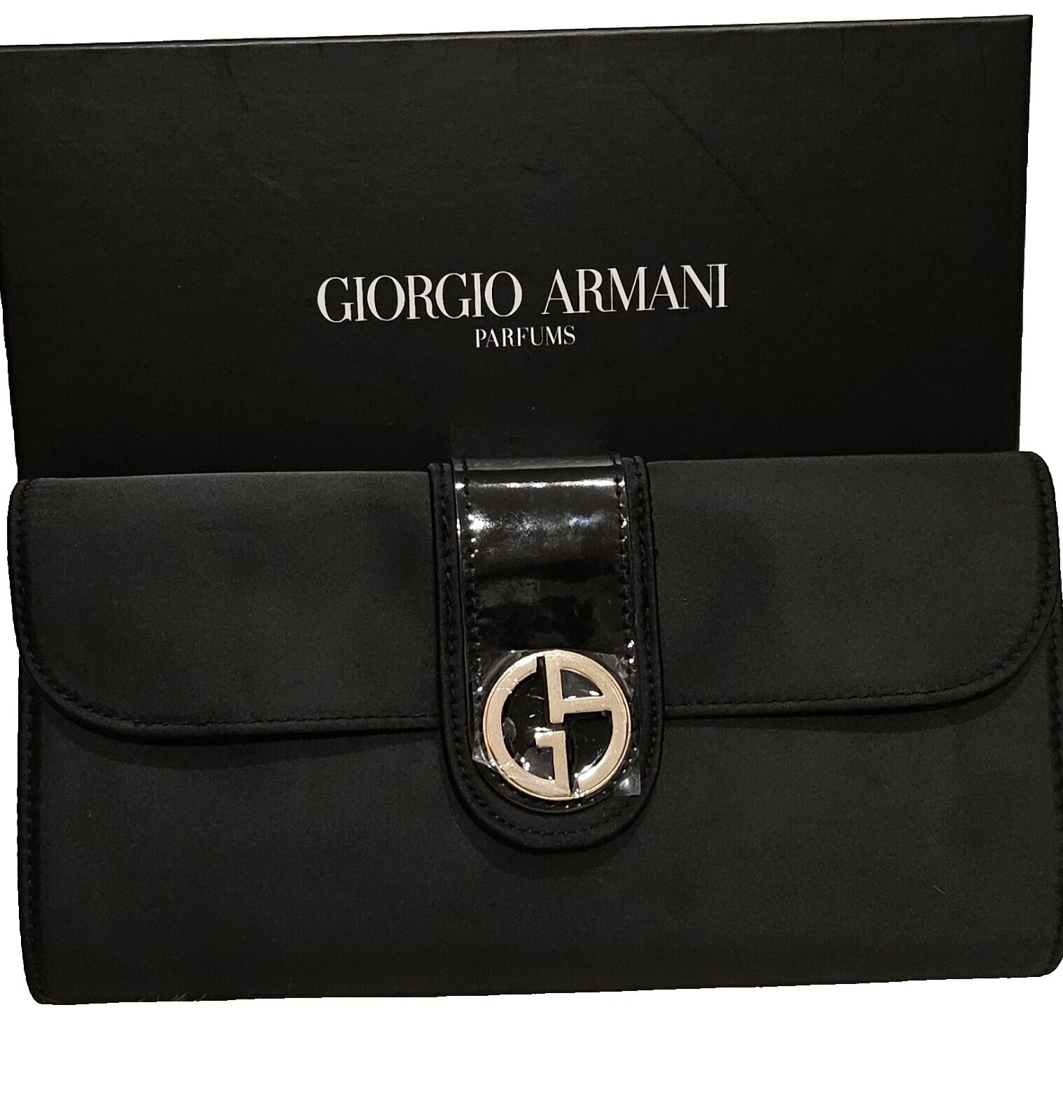 Bolsos y carteras Giorgio Armani para mujeres