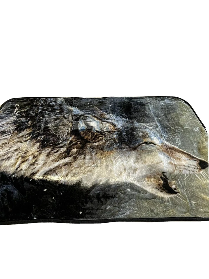 Northwest Wolf Howl Reversible Vintage Throw Plush Blanket Ascending Song 63x49 - Image 4 of 4
