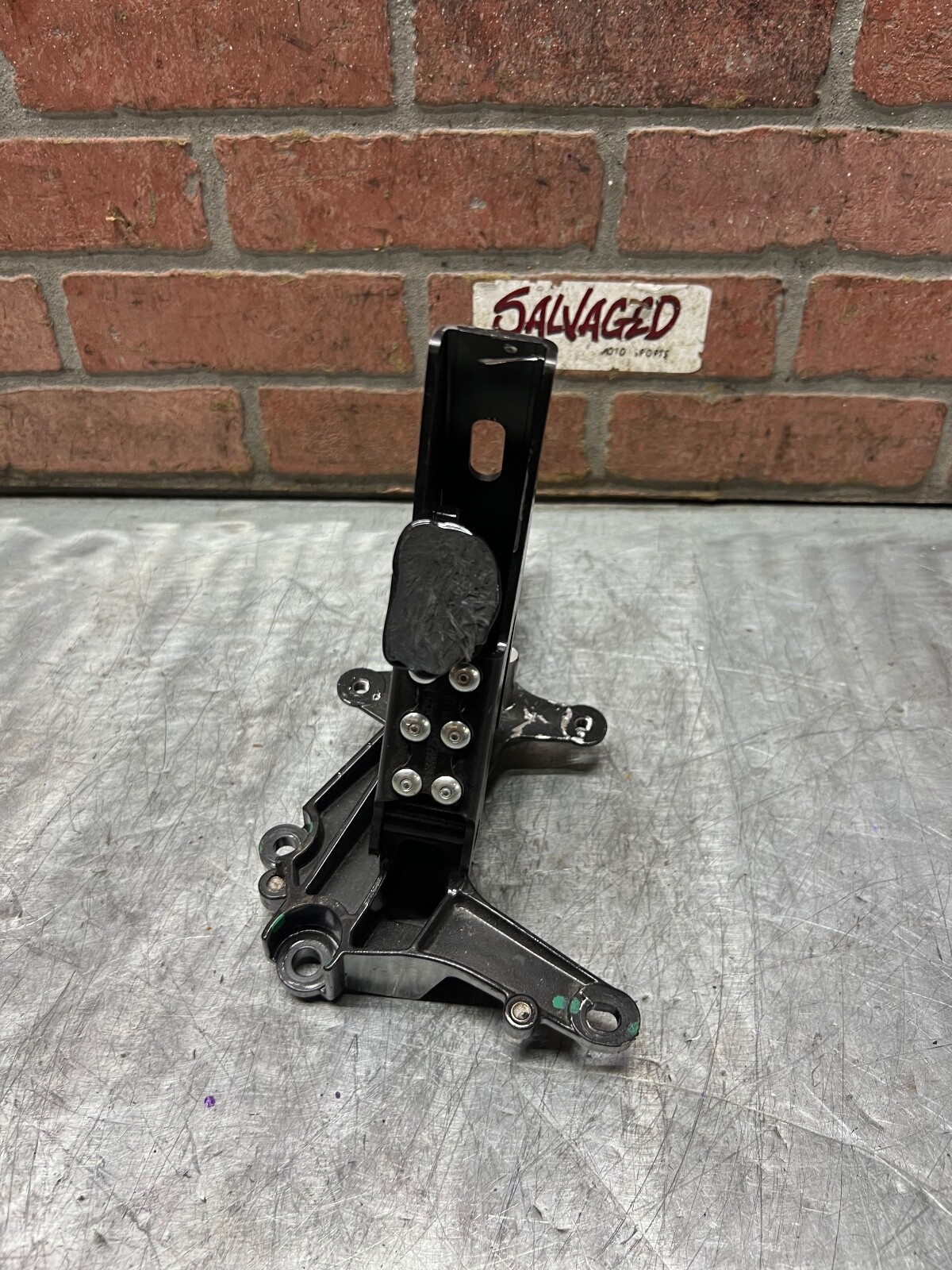 2015 McLaren 650S Spider Right Hinge Bracket