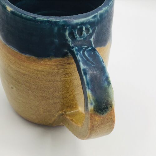 Tazza Studio Art ceramica caffè tè manico blu marrone firmata Gesù pesce 14 oz - Foto 3 di 10