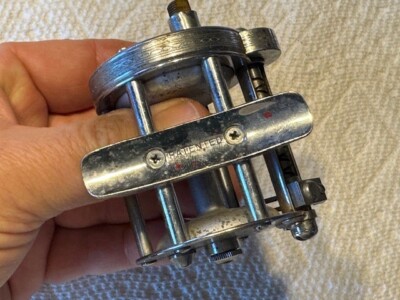 Vintage Pflueger Summit 1983M Baitcasting Fishing Reel | eBay