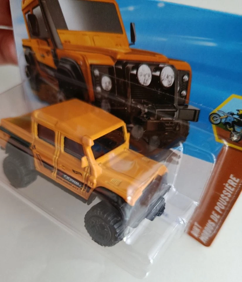 Hot Wheels - ´15 Land Rover Defender Double Cab - HW Dirt - 2025 - Immagine 2 di 4