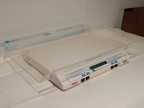 SRScales SR615 infant baby scale 45lb x .01lb with acrylic length board as shown