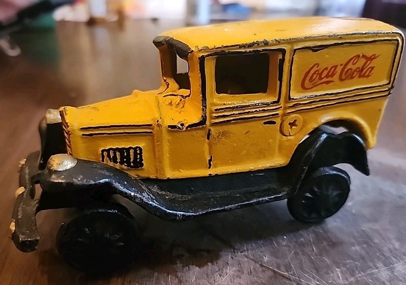  COCA-COLA CAST IRON TRUCK-MADE IN TAIWAN-1990'S-YELLOW-HEAVY