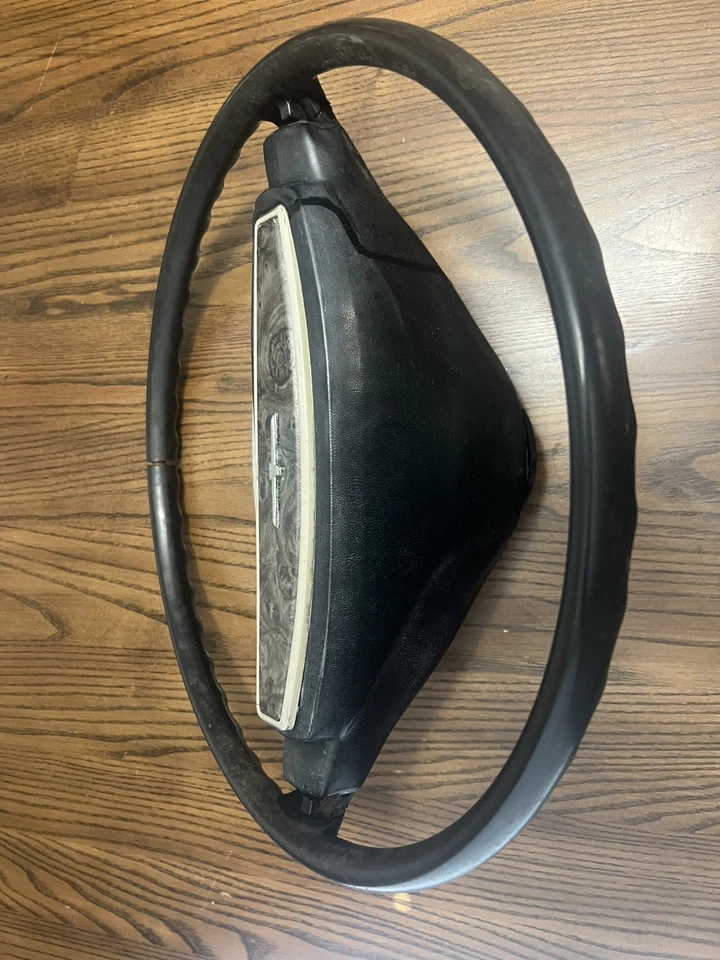 Vtg 1968-69 Ford Thunderb 16" 2 Spoke Steering Wheel w/ Horn Ring Orig Black OEM Foto 4 de 4