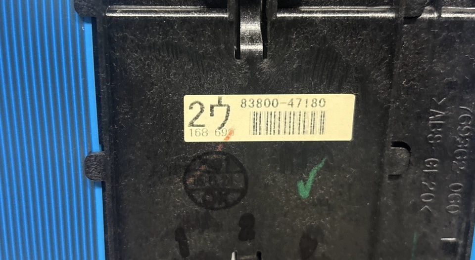 2005 2006 Toyota Prius Instrument Speedometer Gauge Cluster - Image 3 of 4