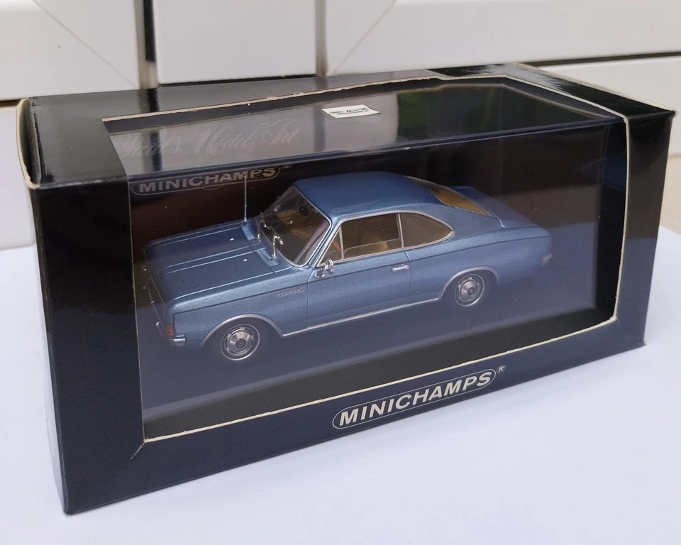 Opel Rekord C coupe 1966 Minichamps 430046120 MIB 1:43 kadett commodore admiral - Imagen 2 de 4