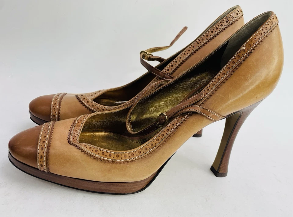 Dolce & Gabbana Leather Lasercut Accents Pumps size 39 - Image 2 of 4