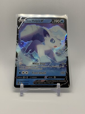Pokémon TCG Alolan Vulpix V Silver Tempest 033/195 Holo Ultra Rare
