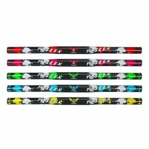 Composants et pièces de vélo rouges en carbone