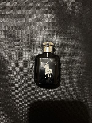 Smells Fresh And Masculine Lasts And Kinda Has A Hint Of Sweetness