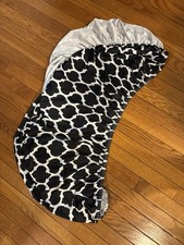 Black White Geometric Fitted Sheet