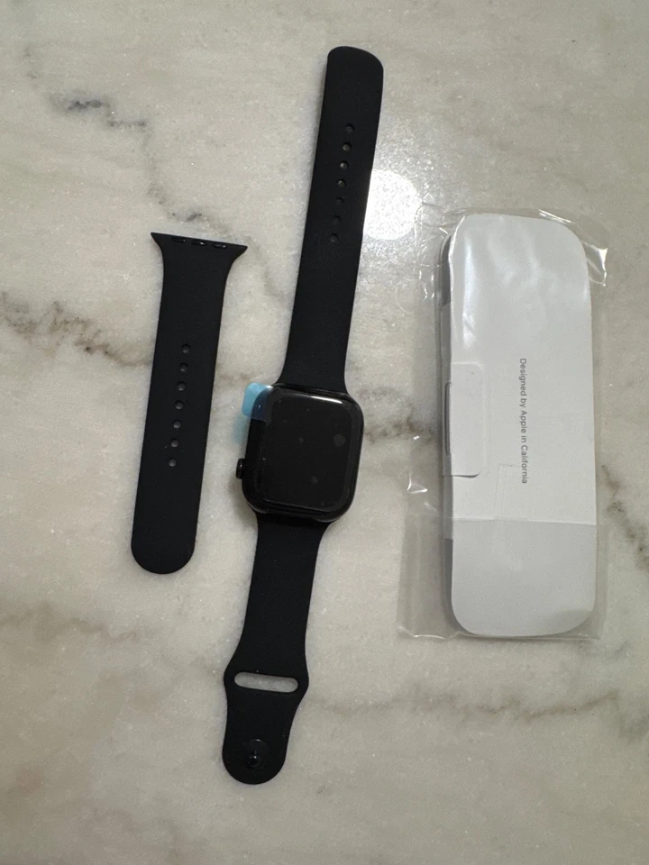 Apple Watch Series 10 - 46mm - Titanium Slate - GPS + Cellular - Excellent - Image 4 of 4