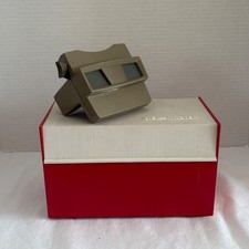 View Master Vintage 3D Picture Viewer and Reels Set Red Storage Box