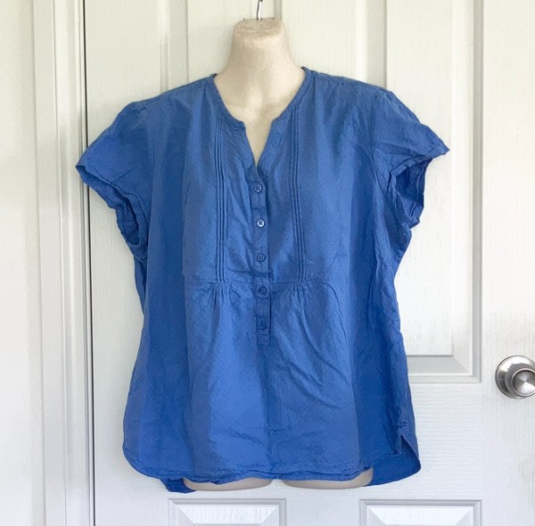 KATHMANDU WOMENS TEXTURED COTTON PINTUCK BLOUSE CORNFLOWER BLUE SIZE 18