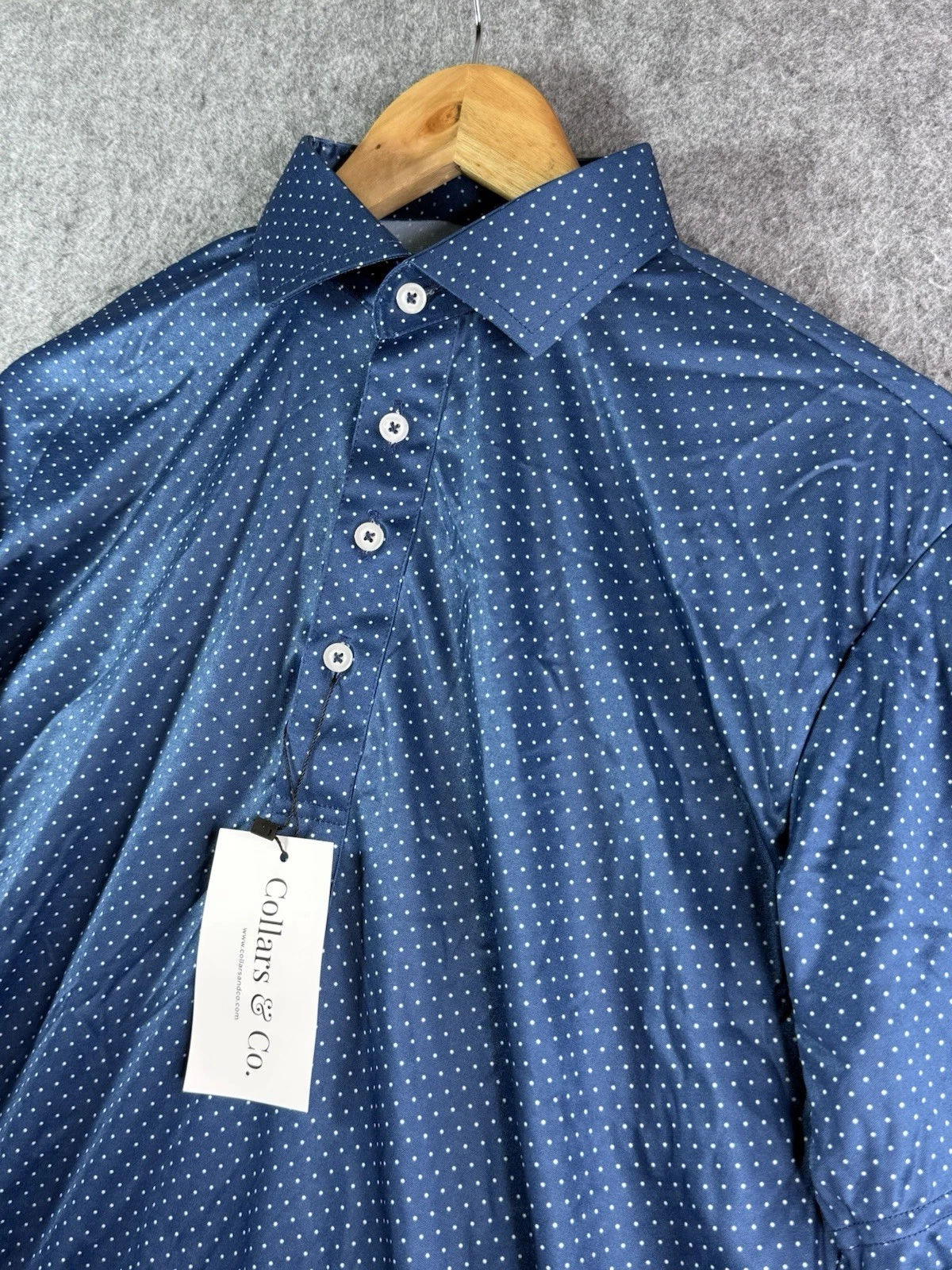 Collars & Co Dress Collar Polo Shirt Mens Medium Blue & White Polka Dot NWT