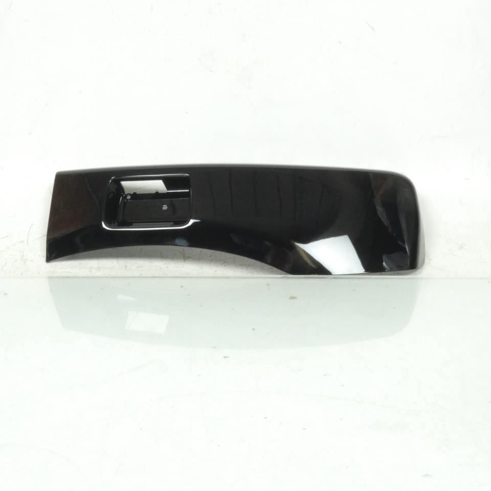 Trappe tablier AR Suzuki Burgman 650 réparer carénage cassé noir