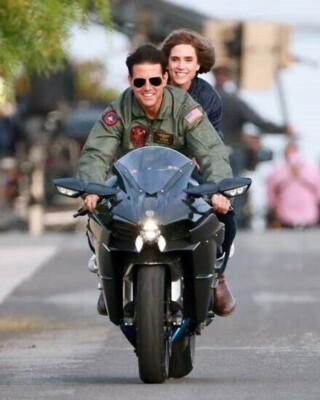 Tom Cruise Jennifer Connelly ride motorbike together Maverick 24x36 Poster