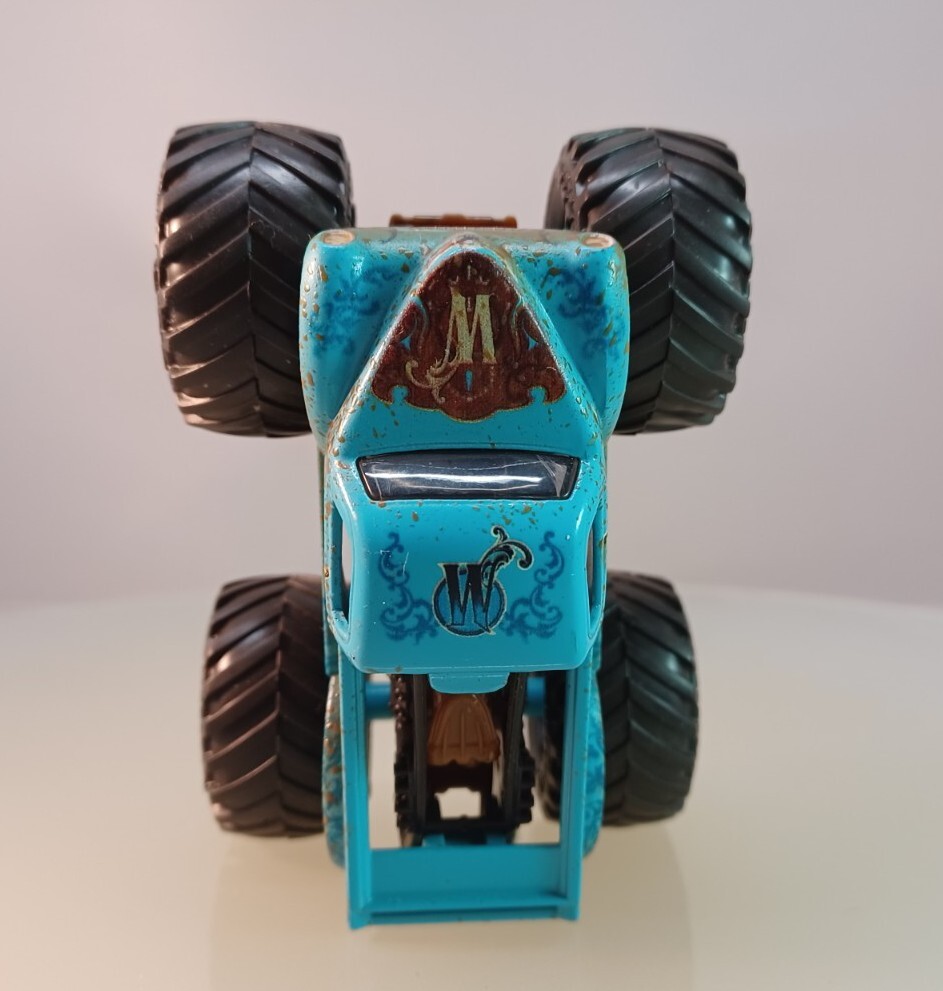 Hot Wheels Monster Jam Whiplash w/Blue Rims and Mud HTF - 1