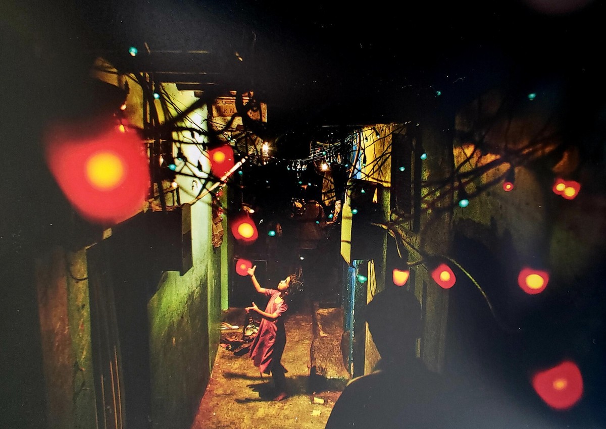 Jonas Bendiksen So Leben Wir The Places We Live German Text Urban 