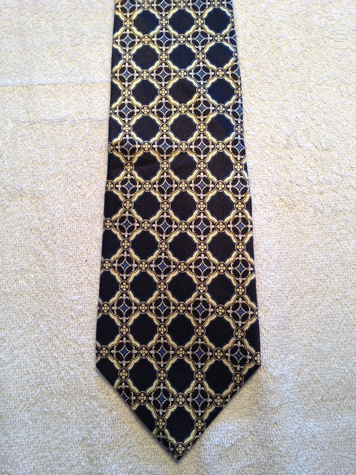 GIVENCHY MENS TIE BLACK WITH GOLD BLUE 4 x 59 - Image 4 of 4