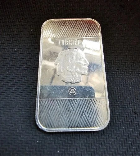 1 Troy Oz Of .999 Fine Silver Rare Bar .  Buffalo
