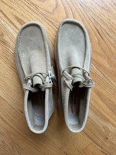 Clarks Originals Men  s Suede Wallabee Boot Maple Size 10.5