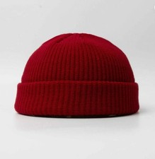 Red Hats And Knitted Hats Are Suitable For Parties And Travel Red Hats And Knitted Hats Are Suitable For Parties And Travel