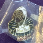 1991 ROSE BOWL PRESS PIN USC Washington Huskies defeating the Iowa Hawkeyes — photo 1