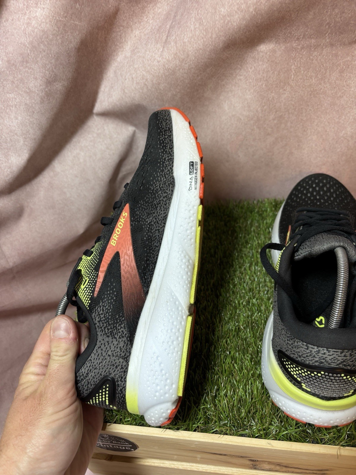 Brooks Ghost 16 Men's Running Shoes UK Size 8 image 6