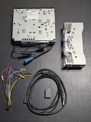 Alpine CDA-105L - USED - NO FACEPLATE