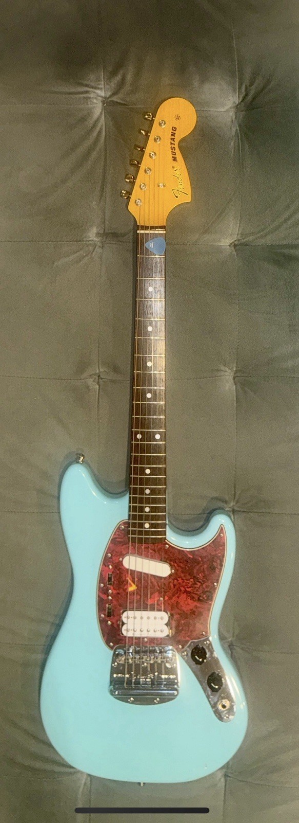 Fender Kurt Cobain Mustang Electric Guitar Skystang 1