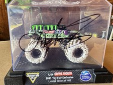 Monster Jam Spin Master 2021 Toy Fair Exclusive 1/1000 Grave Digger SIGNED TYLER