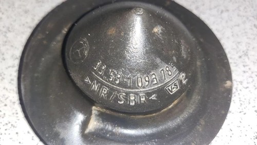 BMW 5 E39 Stoßdämpferhalter hinten rechts 33531093785 2.50 Petrol 33750818