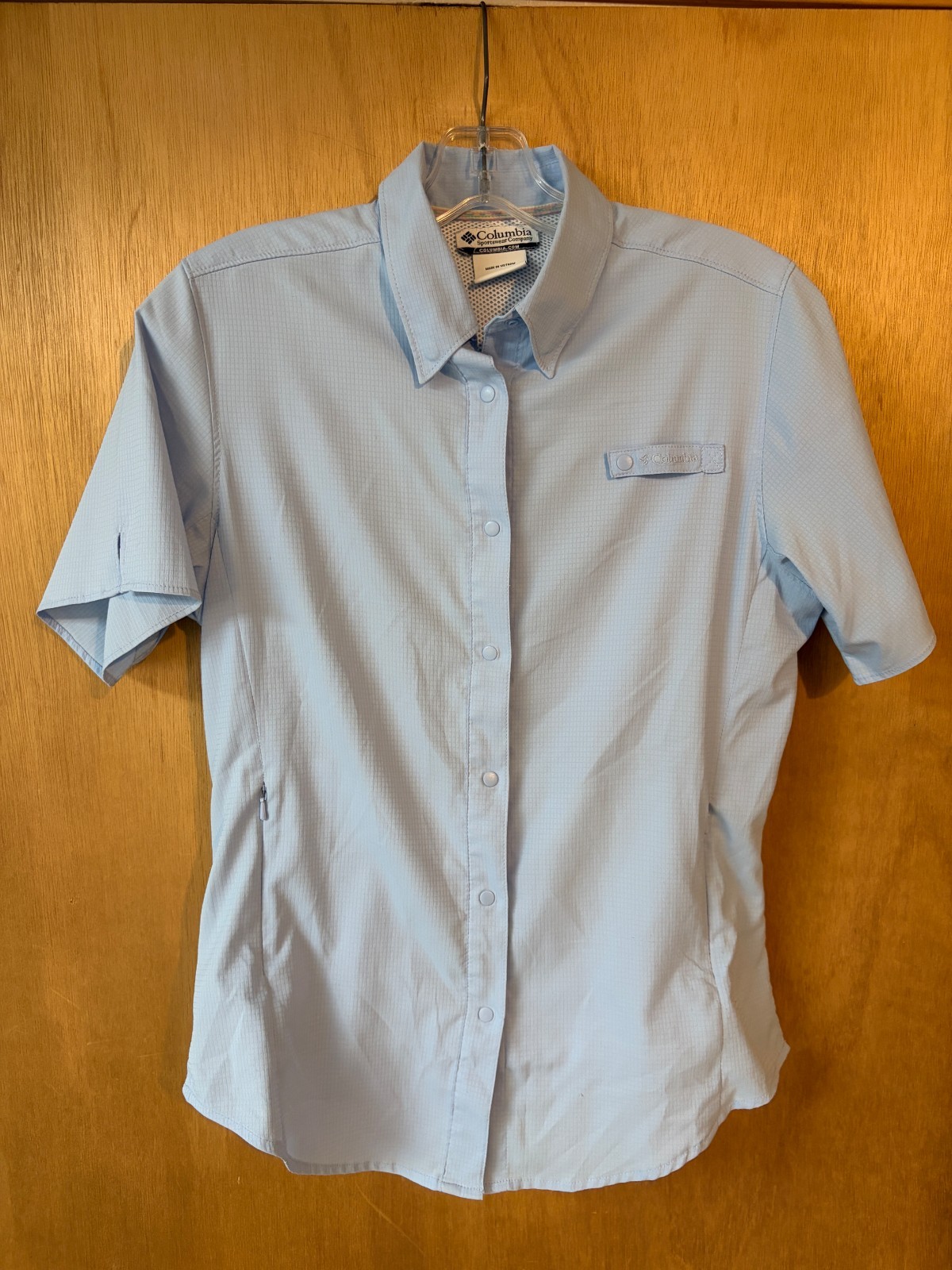 COLUMBIA Short Sleeve Shirt Women's Light Blue Snap Up Fishing Travel - Size S