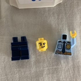 Lego City Police Incomplete Set 60139 Mobile Command Center