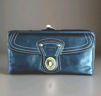 アキュレート COACH Back Leather LEGACY SLIM ENVELOPE WALLET TriFold Kisslock
