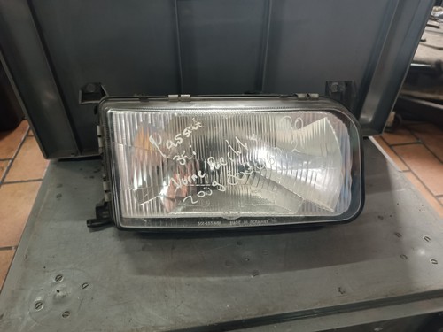 VW Passat 35i Hauptscheinwerfer Frontscheinwerfer rechts HELLA 133480-00