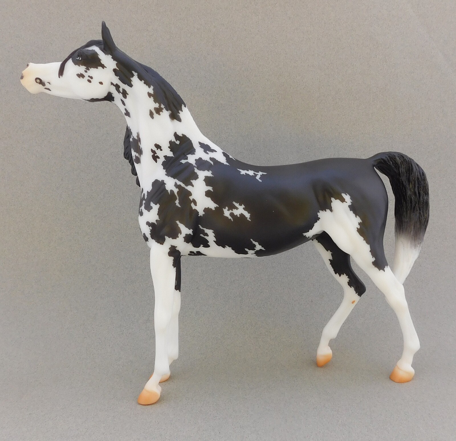 Breyer Horse BreyerFest Special Run Araba Zafirah with program and