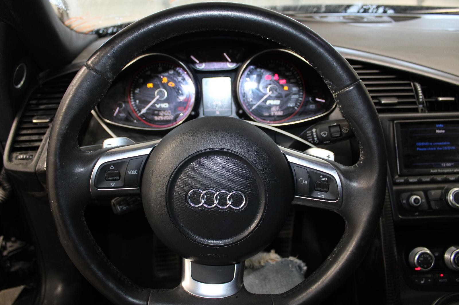 Audi R8 2011 Door framework