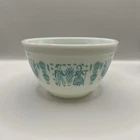 Vintage Pyrex Amish Butterprint Small Bowl 401 1-1/2 pint Excellent!