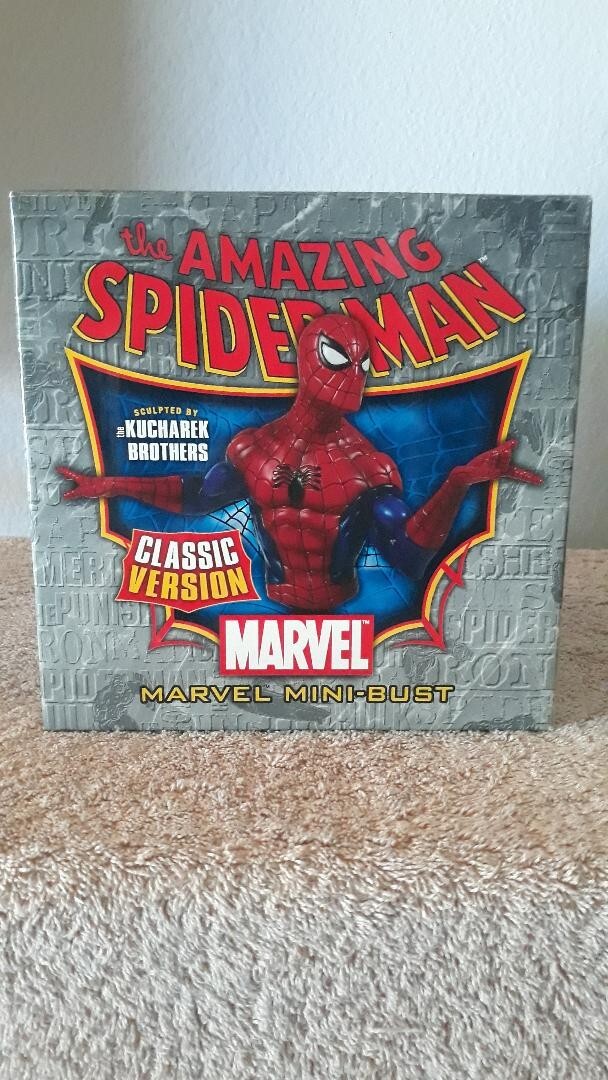 SPIDER-MAN BLACK SYMBIOTE Marvel Mini-Bust #2377/3750 by