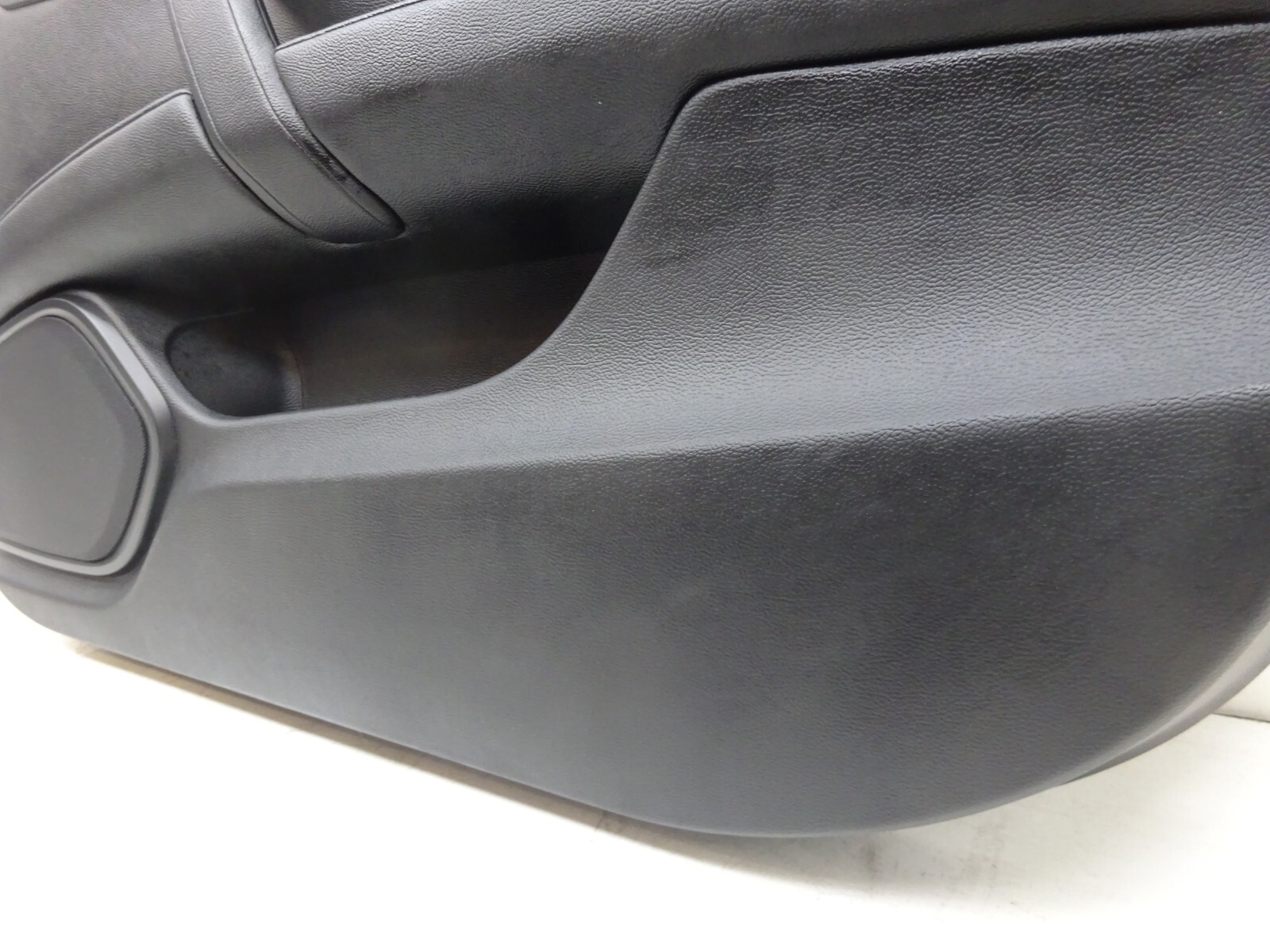2014-2017 Maserati Ghibli Front Right Interior Door Panel Black OEM DE240215