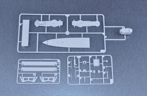 Trumpeter 05333 1/350 HMCS Huron Destroyer 1944 - Picture 8 of 9