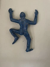 NUNTCHI wire mesh sculpture, Rock Climbing Art,  Metal Art, Wall Decor Hanging