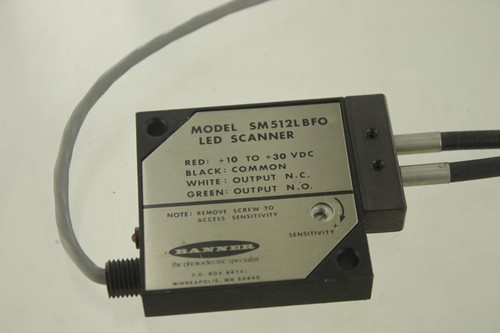 BANNER ENGINEERING SM512LBFO LED SCANNER - Picture 2 of 2