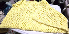 BEAUTIFUL NEW HANDMADE CROCHET BABY BLANKET/AFGHAN YELLOW SQUARES B300